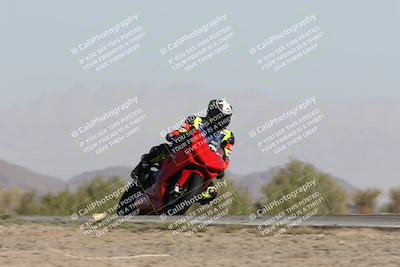 media/Dec-01-2025-Moto Forza (Mon) [[2daa91e15f]]/2-Intermediate Group/Session 2 Turn 9 Entry/